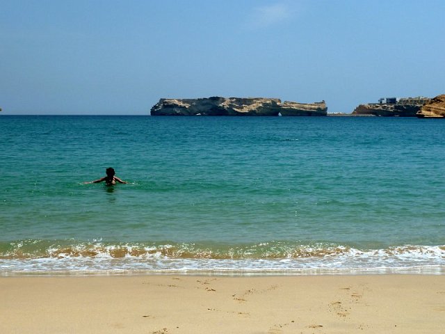 plage_mascate_001.jpg - Plage de Qantab